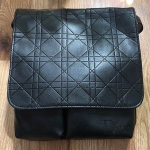 Dior makeup bag 💖